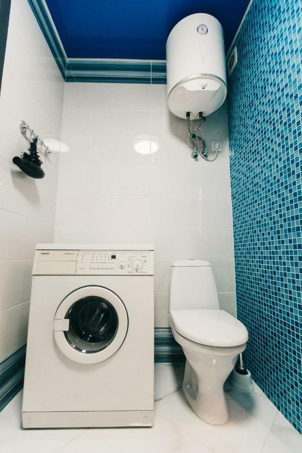 Oazis Apartments Černivci Esterno foto